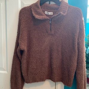 Sherpa material, Hollister medium quarter zip